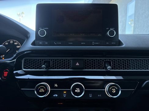 Used 2023 Honda Civic Sport image 12