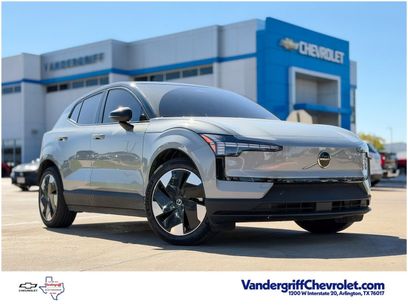 Used 2025 Volvo EX30 Plus w/ Climate Package