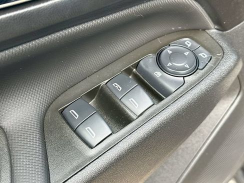 Used 2024 Chevrolet Equinox RS FWD image 26