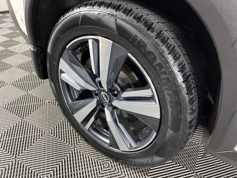 Used 2023 Nissan Rogue Platinum w/ Platinum Premium Package FWD image 15