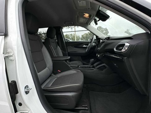 Used 2023 Chevrolet TrailBlazer LT image 19