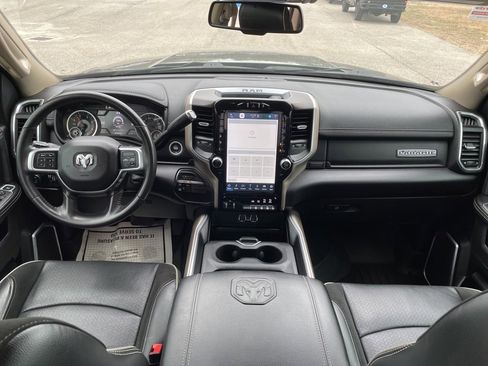 Used 2022 RAM 3500 Laramie image 24