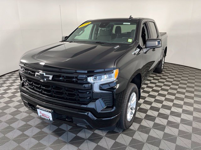 Used 2024 Chevrolet Silverado 1500 RST w/ Protection Package AWD/4WD image 3