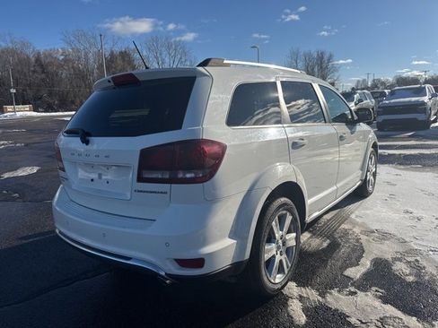 Used 2017 Dodge Journey Crossroad w/ Flexible Seating Group image 3