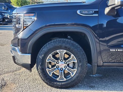 Used 2025 GMC Sierra 1500 SLT AWD/4WD image 8