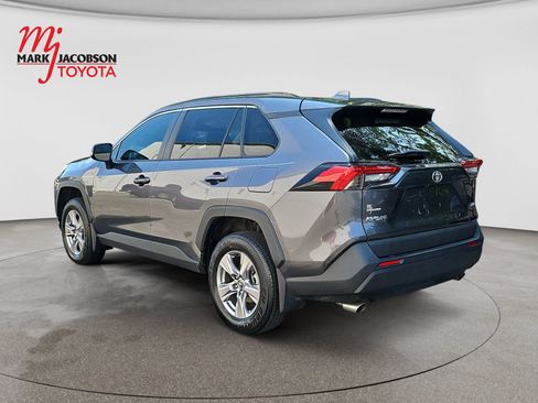 Used 2023 Toyota RAV4 XLE FWD image 8