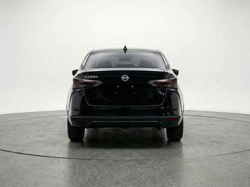 Used 2025 Nissan Versa SV image 7