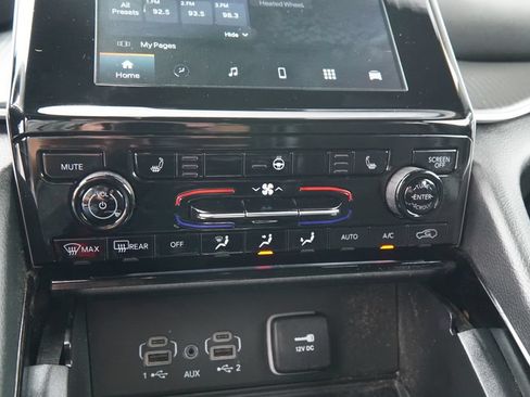 Used 2023 Jeep Grand Cherokee L Laredo AWD/4WD image 20