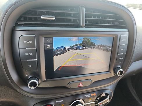 Used 2023 Kia Soul LX FWD image 21