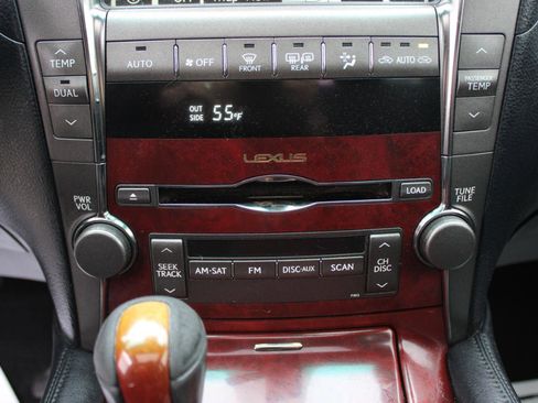 Used 2007 Lexus LS 460 Luxury image 24