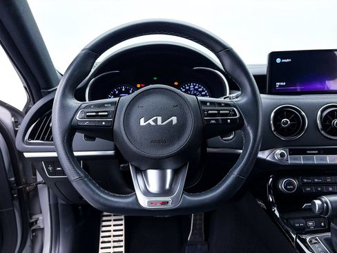 Used 2022 Kia Stinger GT-Line RWD image 28