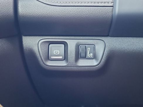 Used 2020 GMC Acadia SLE w/ Driver Convenience Package image 22