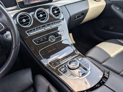 Used 2018 Mercedes-Benz C 300 4MATIC Sedan image 20
