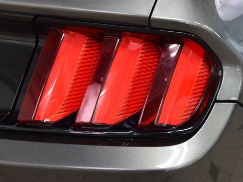 Used 2017 Ford Mustang Shelby GT350 RWD image 22