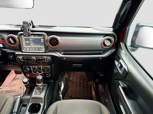 Used 2022 Jeep Gladiator Mojave AWD/4WD image 17