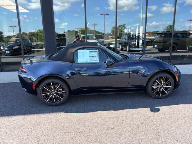 New 2026 MAZDA MX-5 Miata Grand Touring w/ Weather Package RWD image 2
