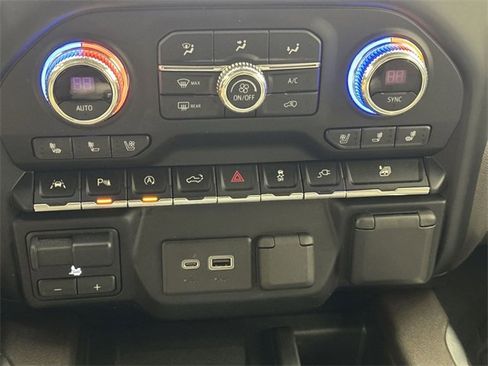 Used 2020 GMC Sierra 1500 SLT w/ SLT Premium Plus Package image 18