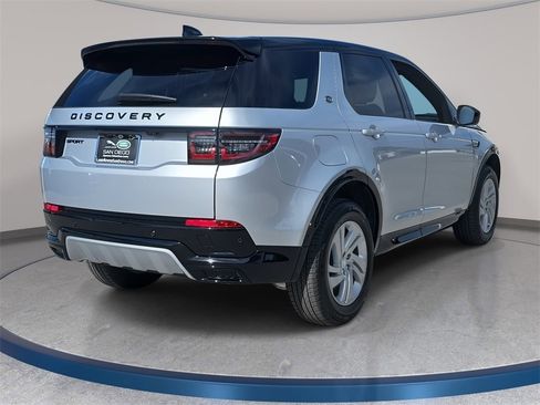 New 2026 Land Rover Discovery Sport Landmark image 5