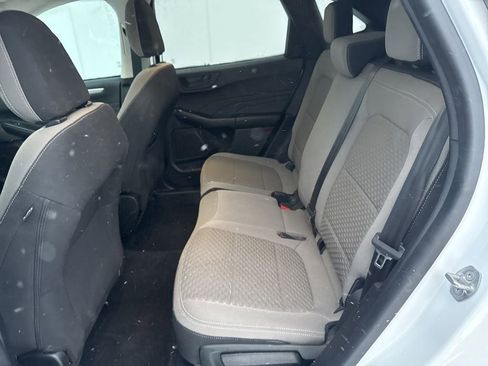 Used 2022 Ford Escape SE image 10
