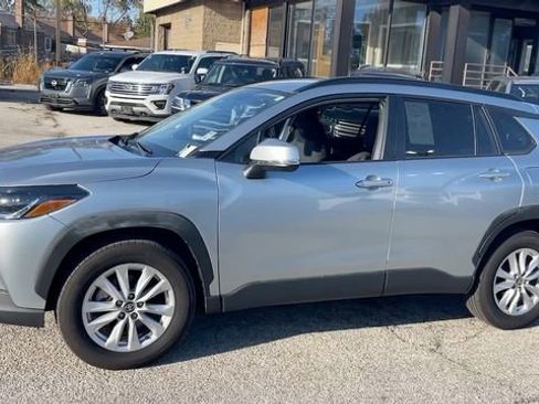 Used 2024 Toyota Corolla Cross LE image 24