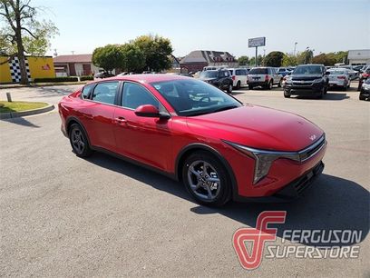 New 2025 Kia K4 LXS