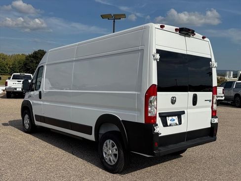 New 2025 RAM ProMaster 3500 w/ Cold Weather Group FWD image 3