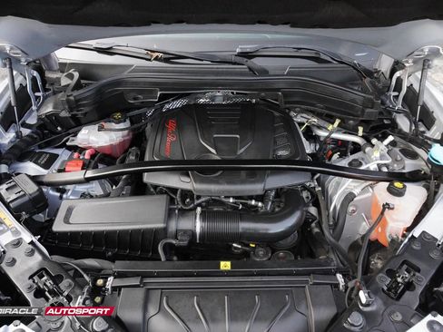 Used 2020 Alfa Romeo Stelvio Ti image 14