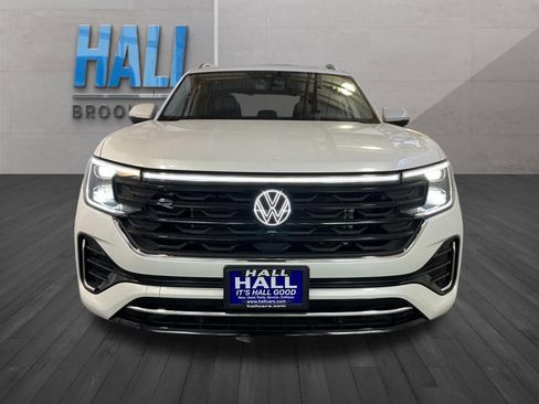 Used 2024 Volkswagen Atlas SEL Premium R-Line AWD/4WD image 9