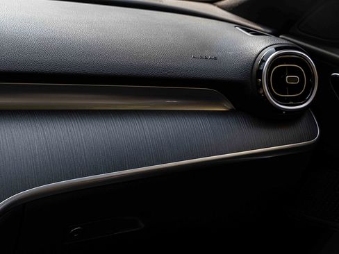 Used 2025 Mercedes-Benz C 300 4MATIC Sedan image 14