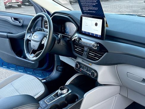 Certified 2023 Ford Escape Active image 5