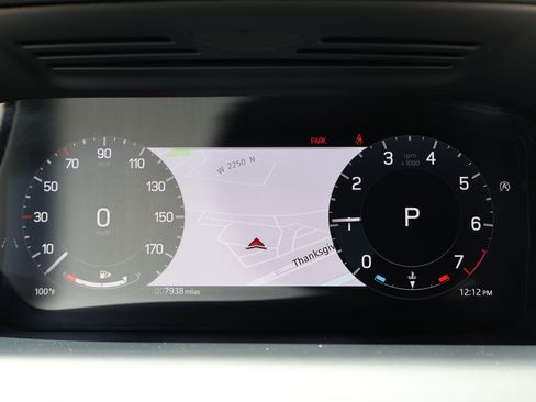 Used 2025 Land Rover Discovery Sport Dynamic SE AWD/4WD image 19