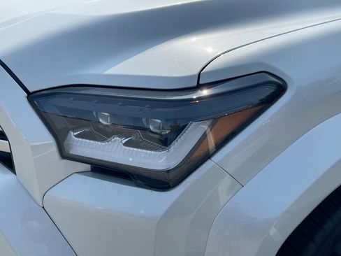 Used 2026 Toyota 4Runner Limited AWD/4WD image 20