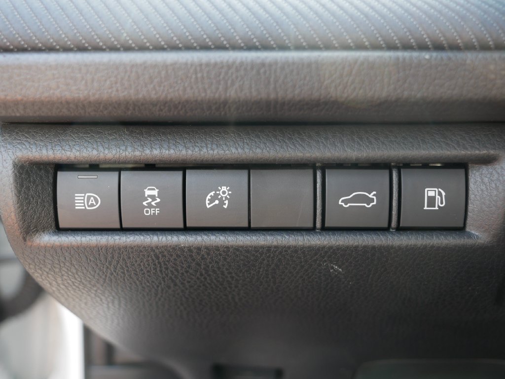 Used 2025 Toyota Camry SE FWD image 28