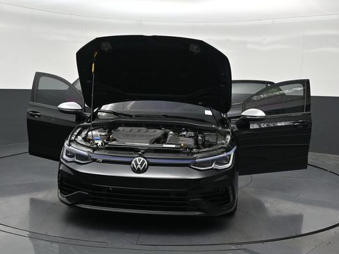 Used 2024 Volkswagen Golf R AWD/4WD image 35