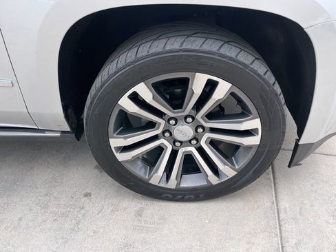 Used 2019 GMC Yukon XL Denali w/ Denali Ultimate Package image 25