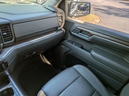 Used 2023 GMC Sierra 1500 SLT w/ SLT Premium Package image 16