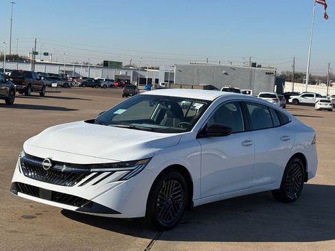 New 2026 Nissan Sentra SV FWD image 4