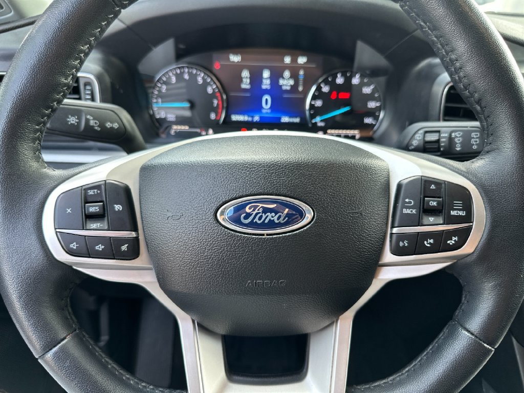Certified 2024 Ford Explorer XLT w/ Equipment Group 202A RWD image 23