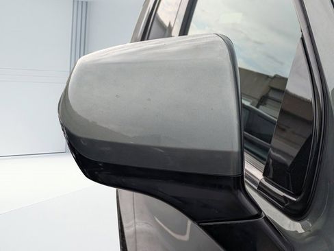 Used 2024 Chevrolet Tahoe LT image 9