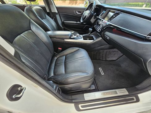 Used 2015 Kia K900 Premium RWD image 7