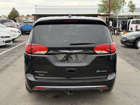 Used 2018 Chrysler Pacifica Touring Plus image 6