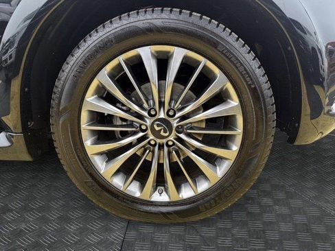 Used 2021 INFINITI QX80 Sensory w/ All-Season Package image 9