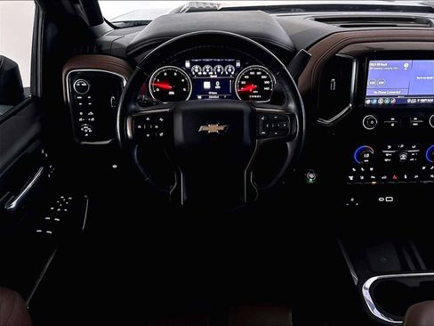 Used 2022 Chevrolet Silverado 2500 High Country AWD/4WD image 16
