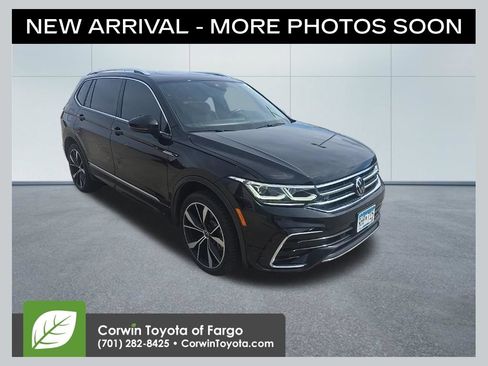 Used 2022 Volkswagen Tiguan SEL R-Line AWD/4WD image 1