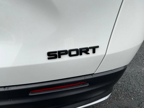 Used 2026 Honda HR-V Sport image 11