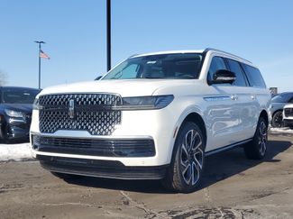 New 2026 Lincoln Navigator L Reserve video 2