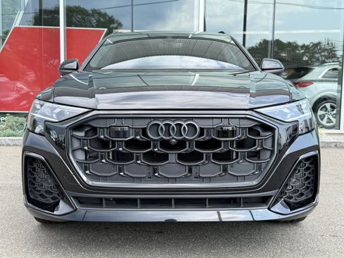 Used 2025 Audi SQ8 Prestige w/ Prestige Package AWD/4WD image 6