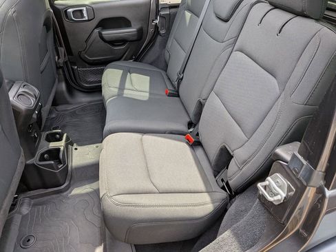 Certified 2022 Jeep Wrangler Unlimited Sport w/ Sun And Sound Package image 23