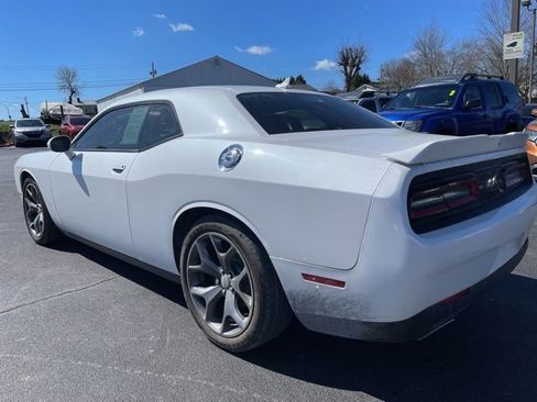Used 2016 Dodge Challenger SXT Plus image 6
