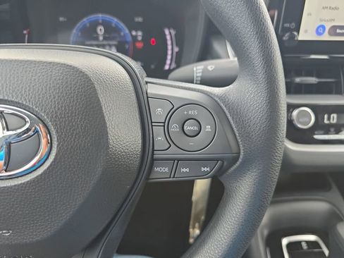Used 2026 Toyota Corolla LE image 18